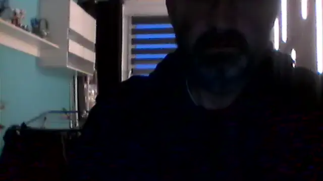 Paul10112 online show from November 2, 4:00 pm