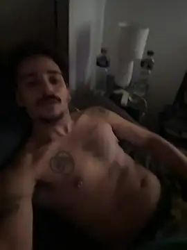 mrtnivnn online show from March 15, 6:58 pm