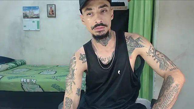 emiliano hottt online show from June 2, 1:12 pm