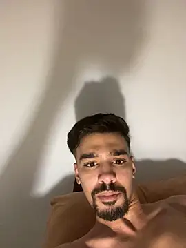 Hermanooooooo online show from December 18, 1:37 am