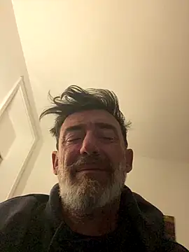 maxximere online show from November 15, 12:01 am