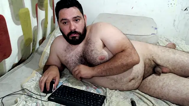 Snapshot of lucasprloco chatting on January 8, 2:14 pm lucasprloco online show from January 8, 2:14 pm
