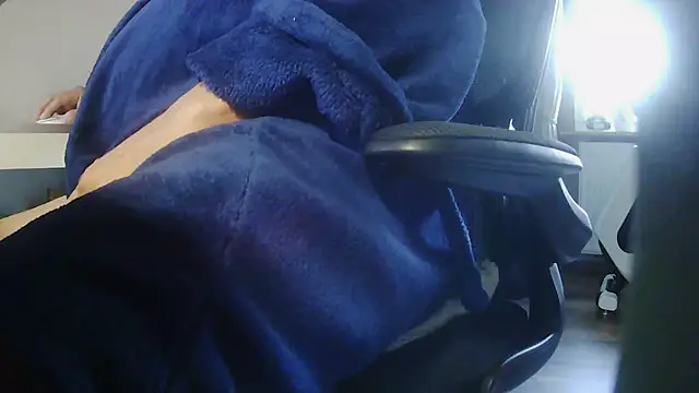 suedel65 online show from July 1, 4:13 am