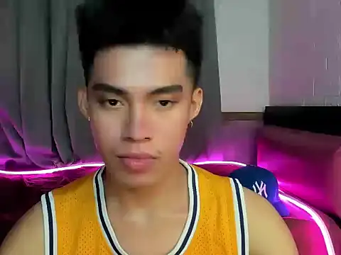 Snapshot of Lightjt04 chatting on October 17, 5:28 pm Lightjt04 online show from October 17, 5:28 pm