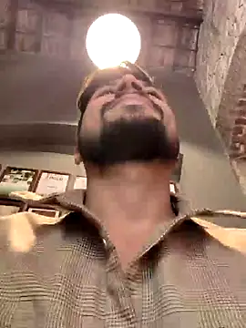 Snapshot of _IRRESISTIBLE_ chatting on February 16, 9:04 am  IRRESISTIBLE  online show from February 16, 9:04 am