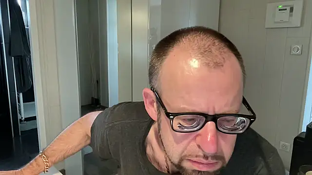 FABIOGLASSES online show from June 11, 6:06 pm