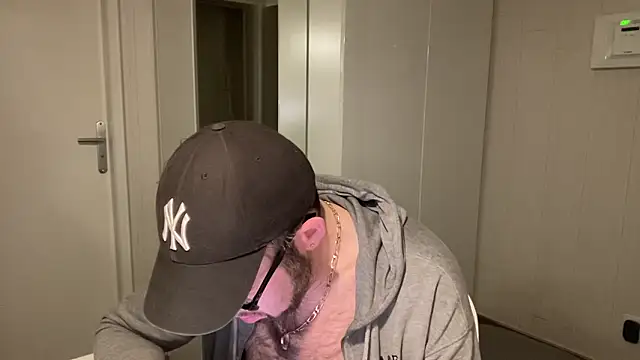 FABIOGLASSES online show from March 15, 11:33 pm