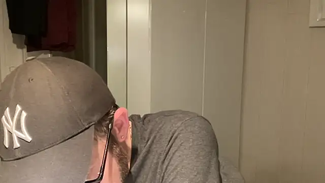 FABIOGLASSES online show from March 21, 11:20 pm