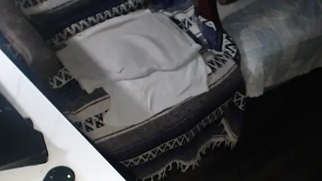 QueenDenizeAndTheCaptain online show from October 22, 6:39 am