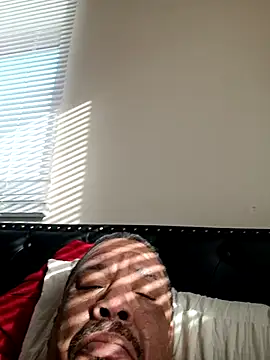 yellowwetfox online show from February 28, 3:55 pm