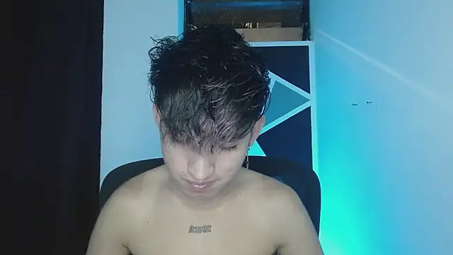 littlextreme online show from March 14, 2:10 am