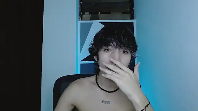 littlextreme online show from January 9, 1:22 am