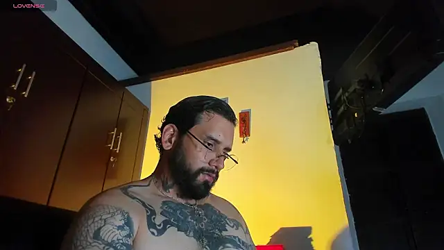 CamiloGray  online show from March 6, 2:47 pm