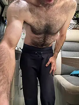 Snapshot of Hairy_athlete chatting on December 13, 9:47 am Hairy athlete online show from December 13, 9:47 am