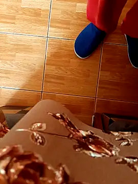 feet toes online show from March 2, 5:41 am