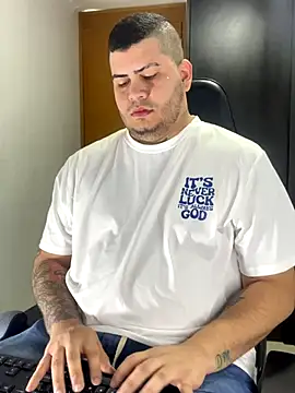 Thomas chubbyxhot online show from November 7, 1:20 am