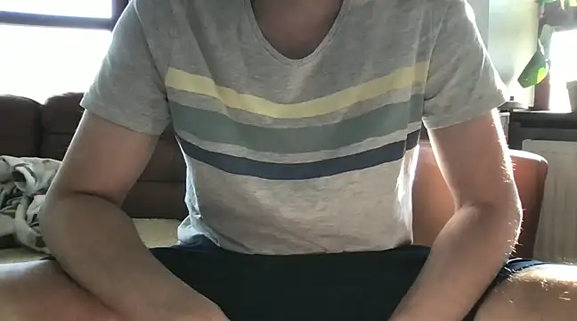 Snapshot of Perwers_41 chatting on March 10, 7:55 am Perwers 41 online show from March 10, 7:55 am