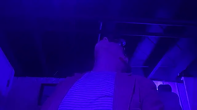 cumhungrybottom4u online show from February 8, 6:54 am