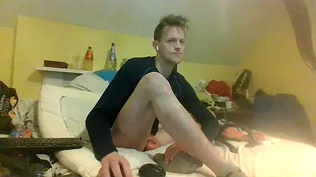 londonfuckwhore1 online show from December 18, 6:21 am