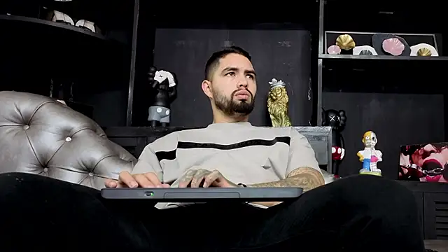 matteosantos online show from January 9, 11:59 am