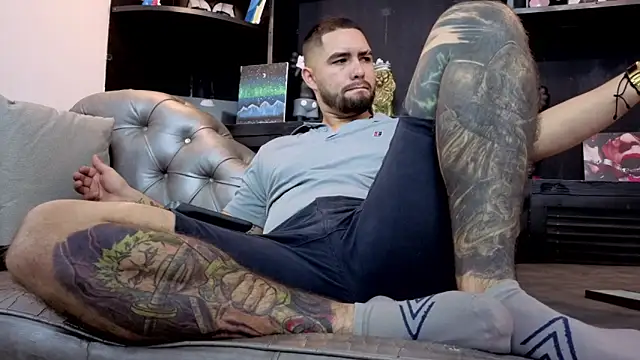 matteosantos online show from April 2, 1:52 pm