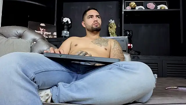 matteosantos online show from November 22, 12:16 pm