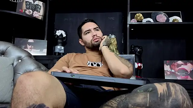 matteosantos online show from November 8, 1:03 pm