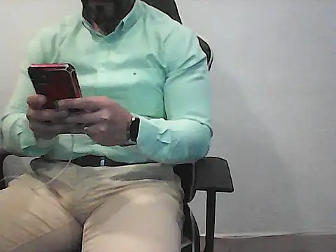Kalel17073 online show from July 27, 11:56 pm