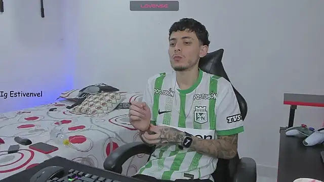 steve latin online show from February 26, 2:02 am