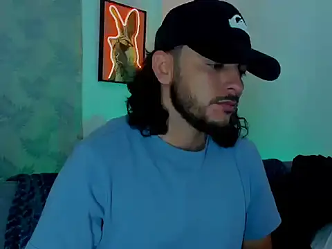 tuyo1995 online show from October 31, 3:04 pm