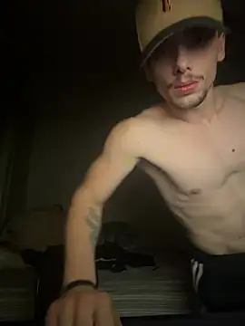 trippyski online show from February 25, 7:09 am