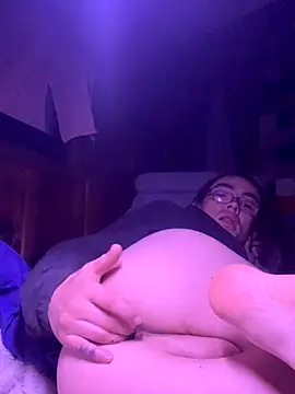 mommyslittlefemboy online show from December 2, 10:29 am