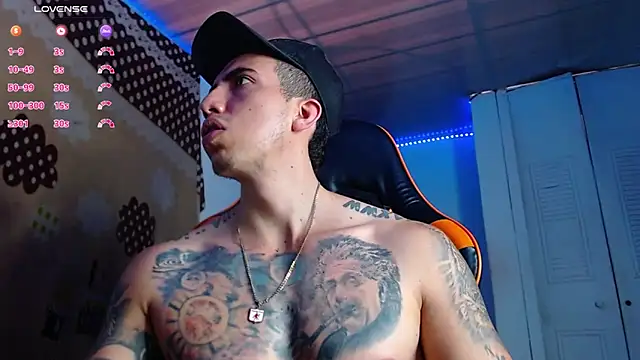 Adam Hudsond online show from November 28, 3:14 pm