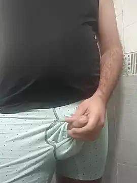 desicockandball online show from December 9, 5:46 pm