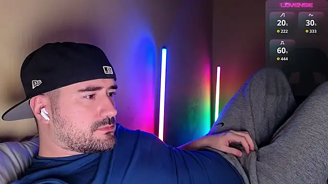 DominantTheo online show from March 11, 4:08 am