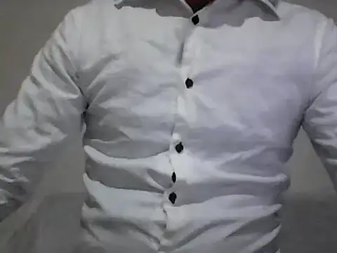 Snapshot of roccosif696 chatting on January 7, 7:33 am roccosif696 online show from January 7, 7:33 am