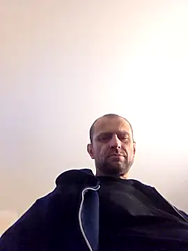 Roman0798 online show from December 17, 2:46 pm