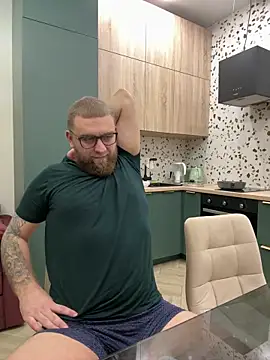 Bear bear  online show from March 4, 6:18 pm