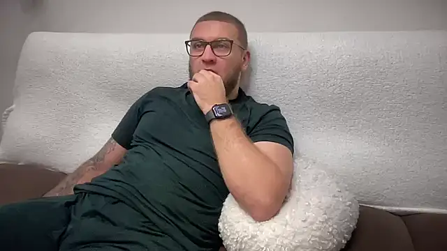 Bear bear  online show from December 8, 3:45 pm