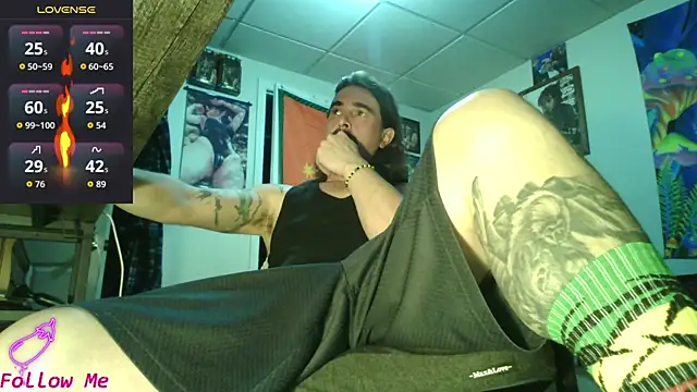 XxBobbyDigitalxX online show from April 8, 9:12 pm