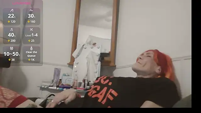 Nitehawk7483 online show from December 16, 7:59 am