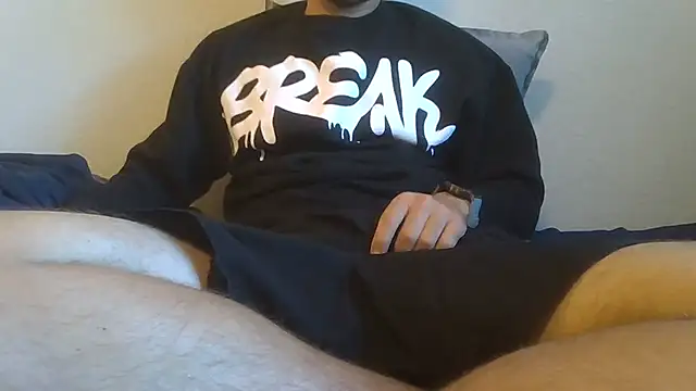 Snapshot of Hotboyo01 chatting on January 9, 7:40 pm Hotboyo01 online show from January 9, 7:40 pm