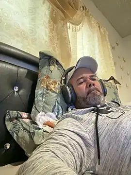 Snapshot of Cristian-Brayan chatting on September 27, 11:41 am Cristian-Brayan online show from September 27, 11:41 am