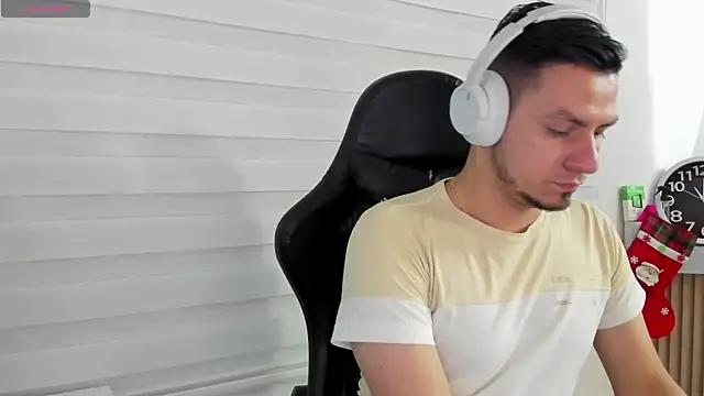 Rick Diesel  online show from December 16, 3:57 am