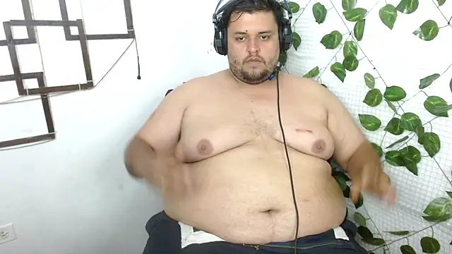 Snapshot of altairstudiosvip_ chatting on September 28, 6:28 pm altairstudiosvip  online show from September 28, 6:28 pm