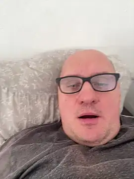 vanjbi45 online show from February 18, 2:49 pm