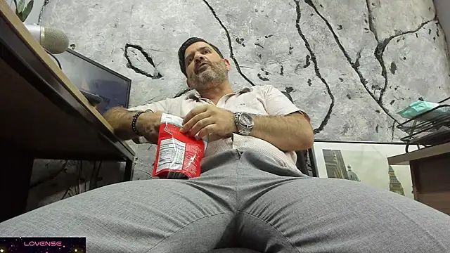 Maxi TheBigDaddy online show from September 28, 11:25 pm