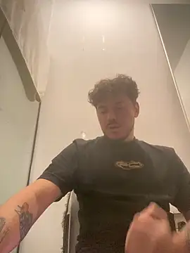 guaposexyh0t online show from June 18, 5:53 am