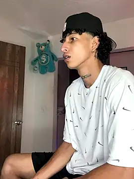 Snapshot of mike_casseano chatting on September 19, 3:40 am mike casseano online show from September 19, 3:40 am