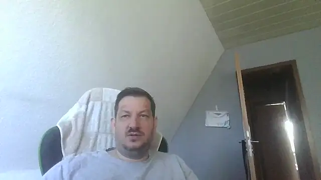 Golffahrer1982 online show from July 1, 10:27 am